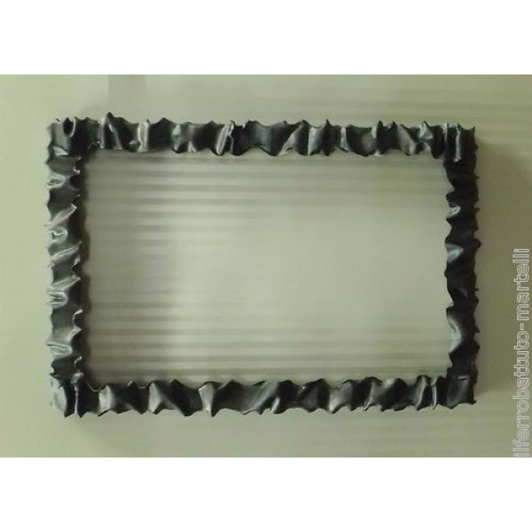 CORNICE design FERRO BATTUTO per Specchio o Foto con o senza LED . Realizzazioni Personalizzate . 850