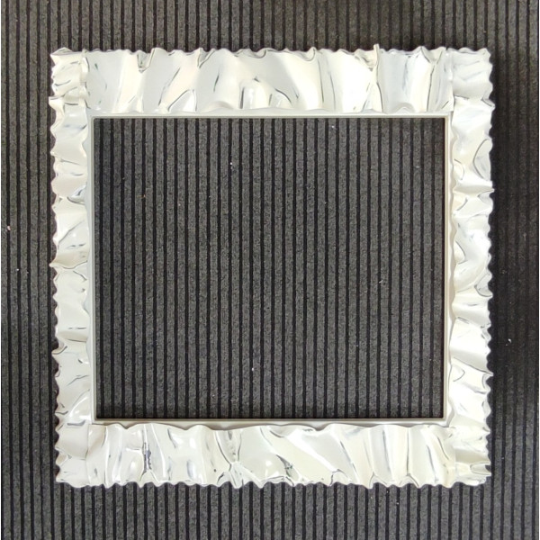 CORNICE design FERRO BATTUTO per Specchio o Foto con o senza LED . Realizzazioni Personalizzate . 850