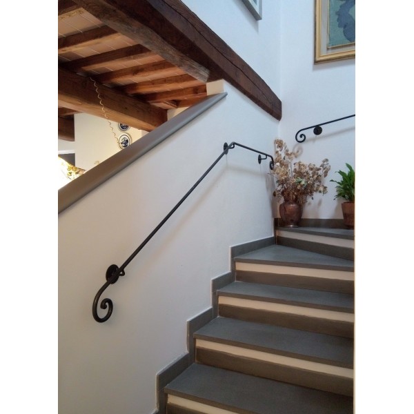 Wrought Iron Handrail. Personalised Executions. 399