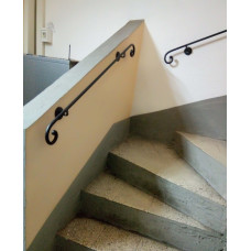 CORRIMANO in Ferro Battuto . Realizzazioni Personalizzate . 399