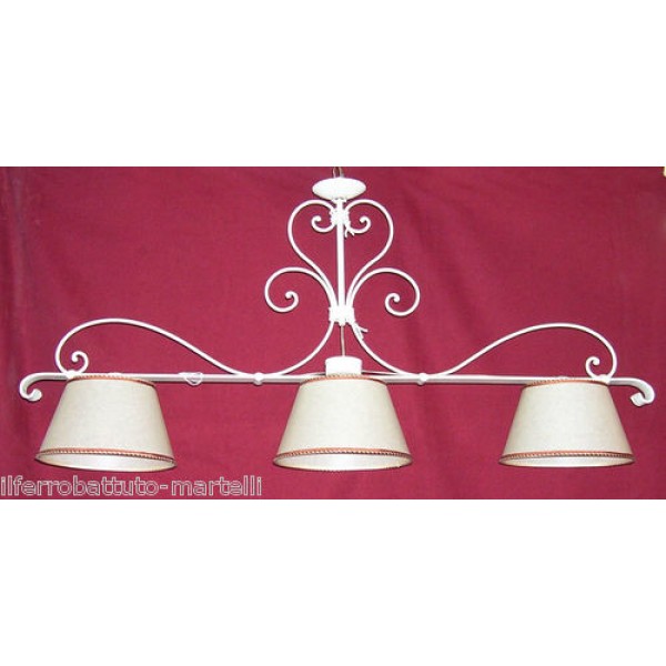 LAMPADARIO BILANCIA in Ferro Battuto . Dimensioni cm 120 x 50 circa . Colore Bianco con Paralumi . luce classica o domotica compatibile con Alexa e Google . 215