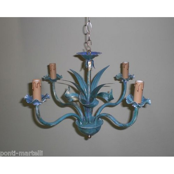 LAMPADARIO in Ferro Battuto . Dimensioni cm 32 x 35 circa . Colore Azzurro . 235