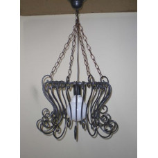 LAMPADARIO in Ferro Battuto . 259