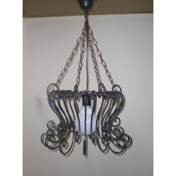 LAMPADARIO in Ferro Battuto . 259