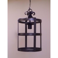 LAMPADARIO in Ferro Battuto . Dimensioni cm 25 x 40 circa . Colore Ferro . 337