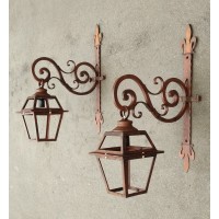 Wrought Iron Lantern. Personalised Executions. 1558