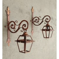 Wrought Iron Lantern. Personalised Executions. 1558