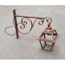 LAMPIONE . LANTERNA in Ferro Battuto . Realizzazioni Personalizzate . 1561.