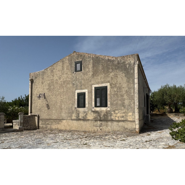 LAMPIONE . LANTERNA in Ferro Battuto . Realizzazioni Personalizzate . Cod. 1561