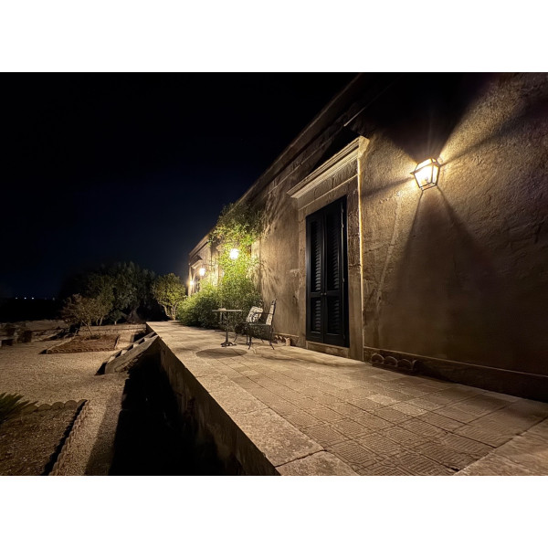 LAMPIONE . LANTERNA in Ferro Battuto . Realizzazioni Personalizzate . Cod. 1561