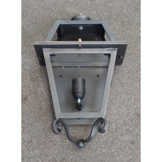 LAMPIONE . LANTERNA in Ferro Battuto . Realizzazioni Personalizzate . Cod. 1563