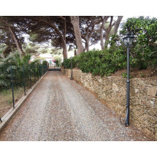 LAMPIONE . LANTERNA in Ferro Battuto . Realizzazioni Personalizzate . Cod. 1574