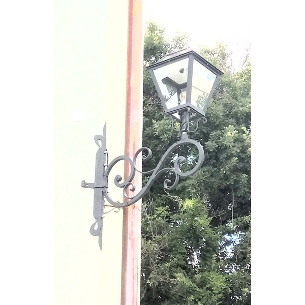 LAMPIONE . LANTERNA in Ferro Battuto . Realizzazioni Personalizzate . Cod. 346