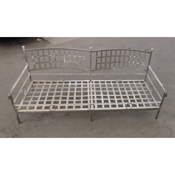 DIVANO LETTO in ACCIAIO INOX . Realizzazioni Personalizzate . Cod. 1205