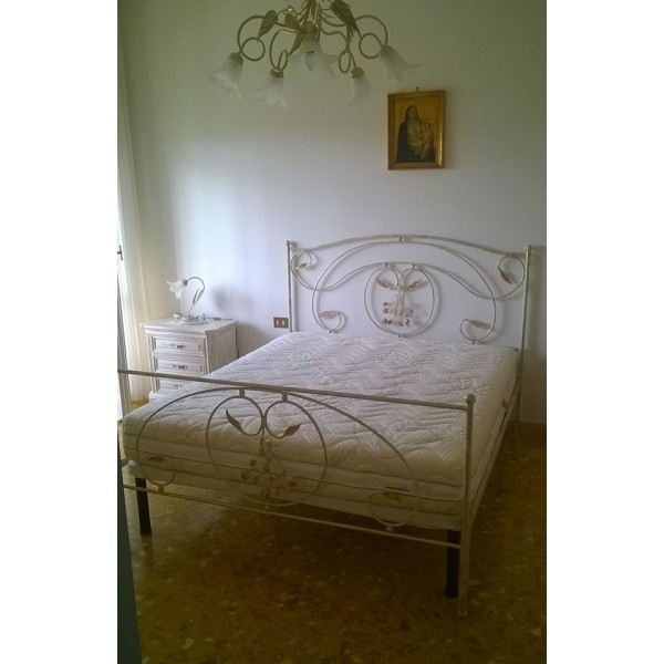 LETTO in FERRO BATTUTO . Realizzazioni Personalizzate . 927