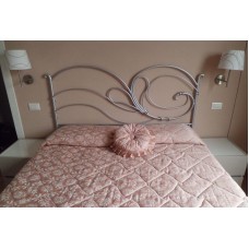 Wrought iron bed. Personalised Executions. 930