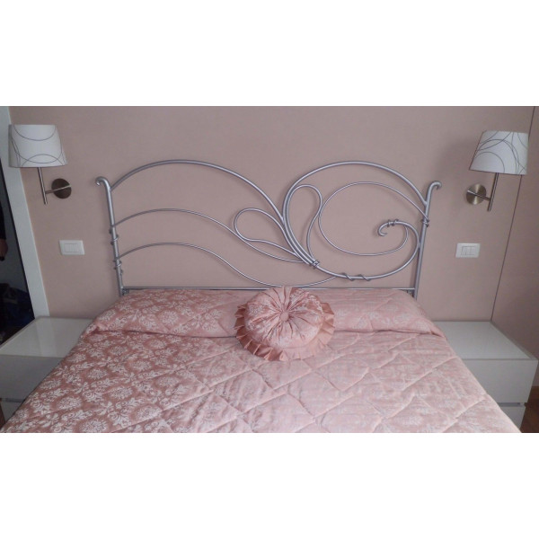 LETTO in FERRO BATTUTO . Realizzazioni Personalizzate . Cod. 930