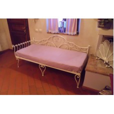 Wrought iron sofa bed. Personalised Executions. 932