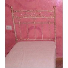Wrought iron bed. Personalised Executions. 934