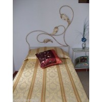 Wrought iron bed. Personalised Executions. 943