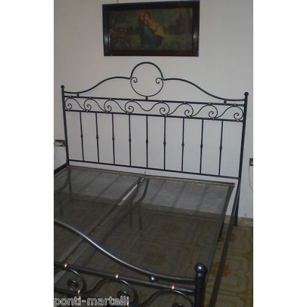 Wrought iron bed. Personalised Executions. 957