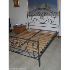 Wrought iron bed. Personalised Executions. 958