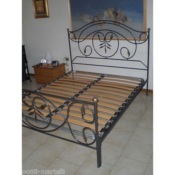 Wrought iron bed. Personalised Executions. 958