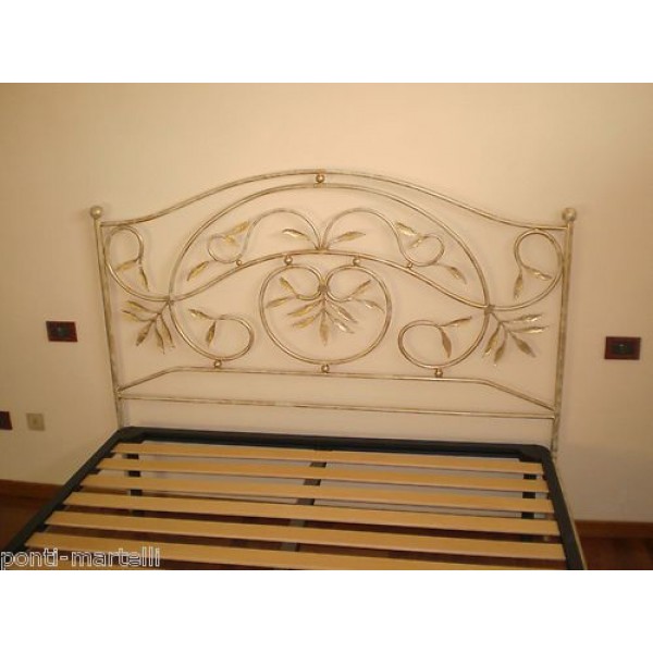 Wrought iron bed. Personalised Executions. 959