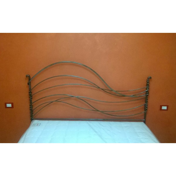 Wrought iron bed. Personalised Executions. 977