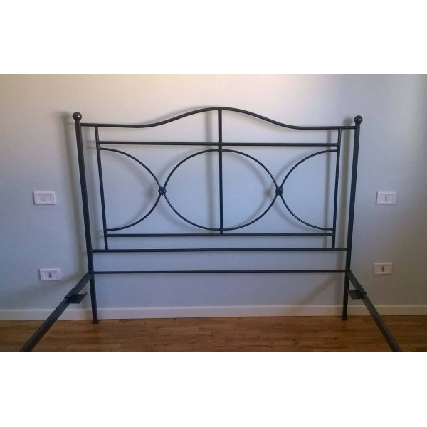LETTO in FERRO BATTUTO . Realizzazioni Personalizzate . Cod. 993