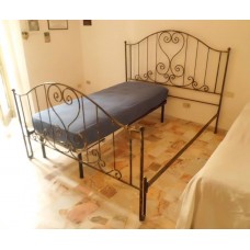 Wrought iron bed. Personalised Executions. 994