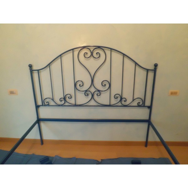 LETTO in FERRO BATTUTO . Realizzazioni Personalizzate . 994