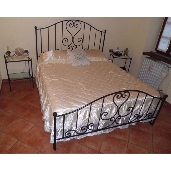 LETTO in FERRO BATTUTO . Realizzazioni Personalizzate . 994