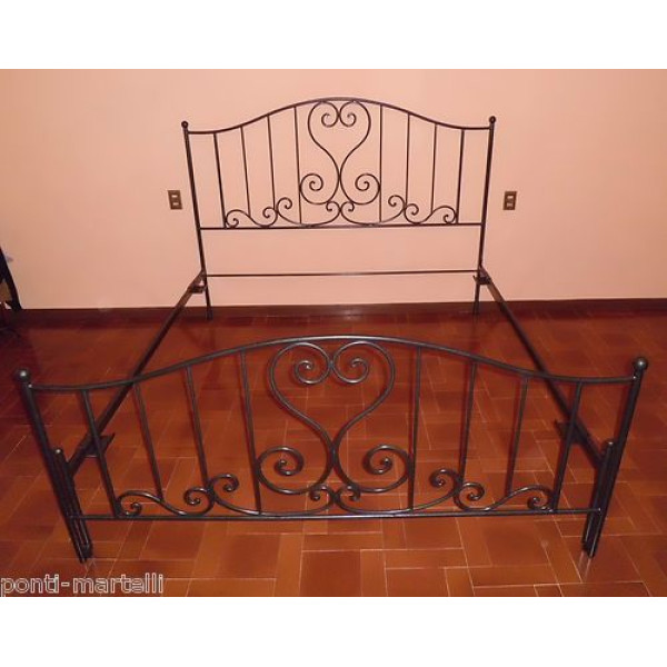 LETTO in FERRO BATTUTO . Realizzazioni Personalizzate . Cod. 994 