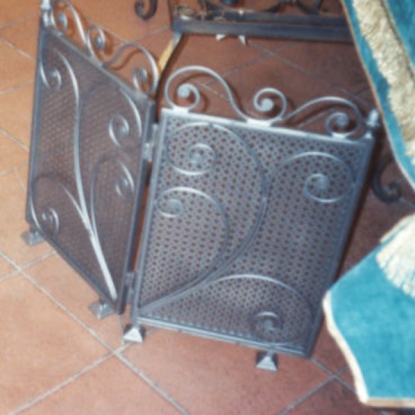 Wrought Iron Fender for Fireplace. Personalised Executions. 420