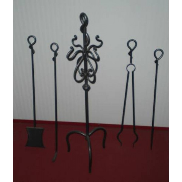 Wrought Iron Tools for Fireplace. Personalised Executions. 426