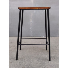 Sgabello in Ferro . Realizzazioni Personalizzate . Cod. 1959