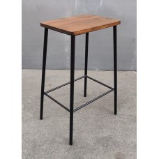 Sgabello in Ferro . Realizzazioni Personalizzate . 1959