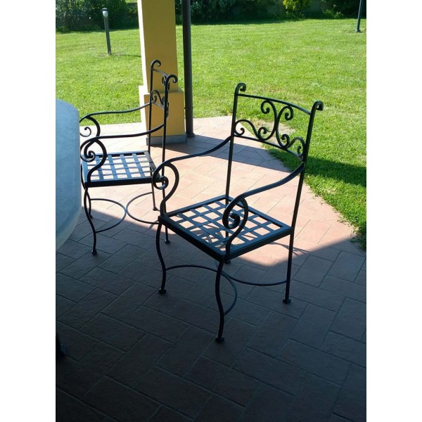 Chair Wrought Iron. Size approx. 48 x 48 x 105 cm . 443