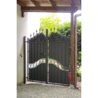CANCELLO PEDONALE in Ferro Battuto . Realizzazioni Personalizzate . Cod. 083