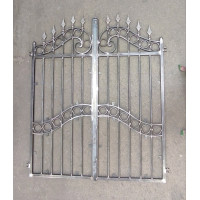 CANCELLO PEDONALE in Ferro Battuto . Realizzazioni Personalizzate . Cod. 083