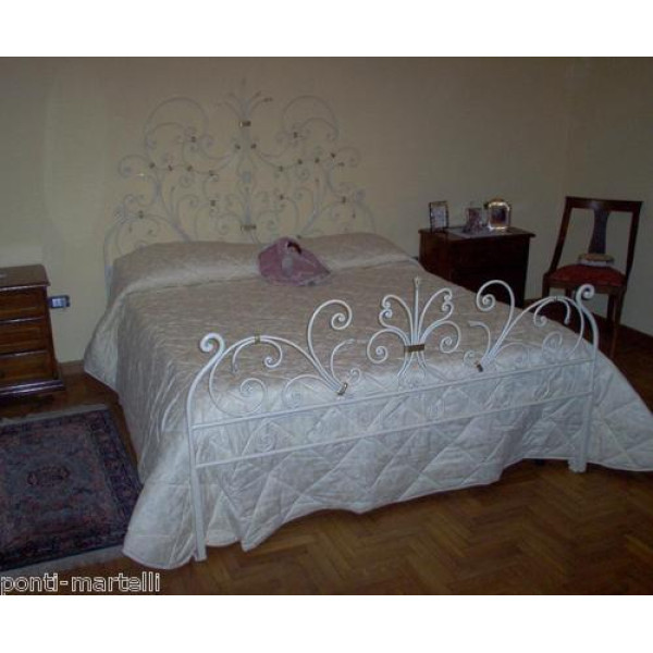 LETTO in FERRO BATTUTO . Realizzazioni Personalizzate . Cod. 980 